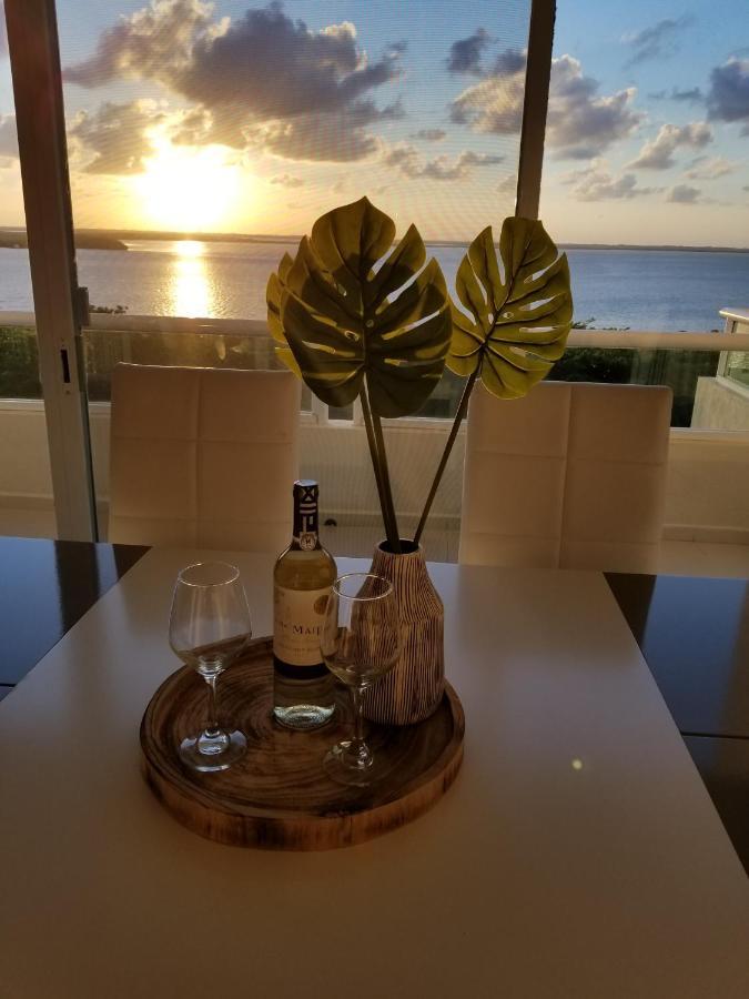 Ocean View Three Bedroom, Three Story Penthouse By The Beach Cancún Kültér fotó