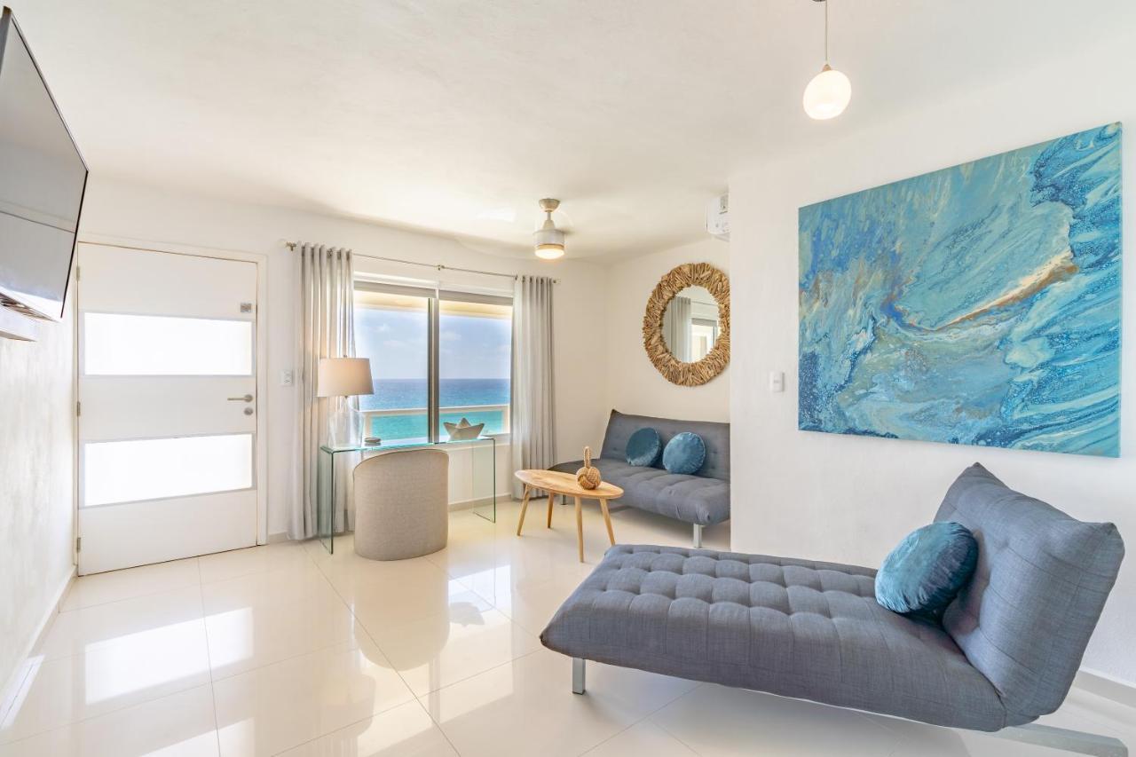 Ocean View Three Bedroom, Three Story Penthouse By The Beach Cancún Kültér fotó