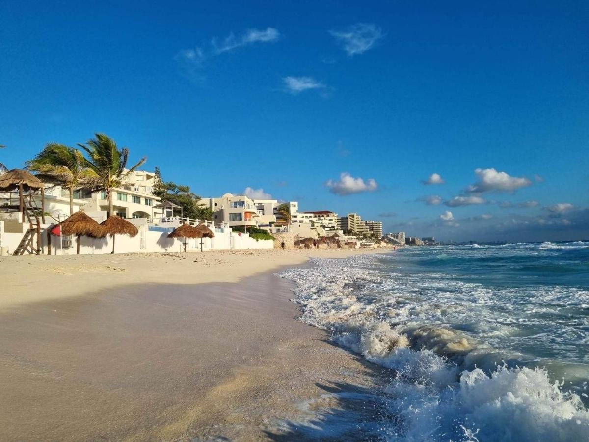 Ocean View Three Bedroom, Three Story Penthouse By The Beach Cancún Kültér fotó