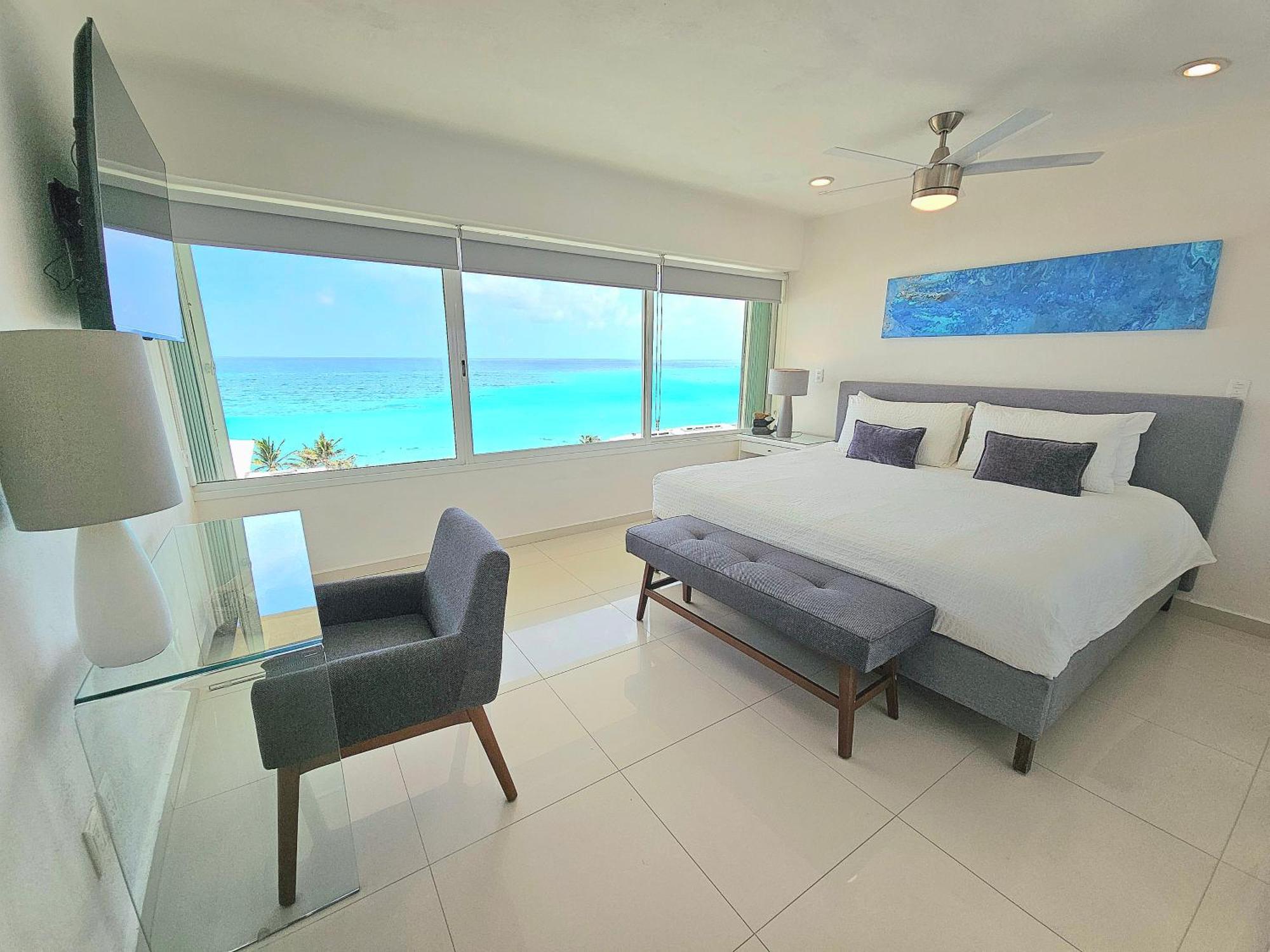 Ocean View Three Bedroom, Three Story Penthouse By The Beach Cancún Kültér fotó